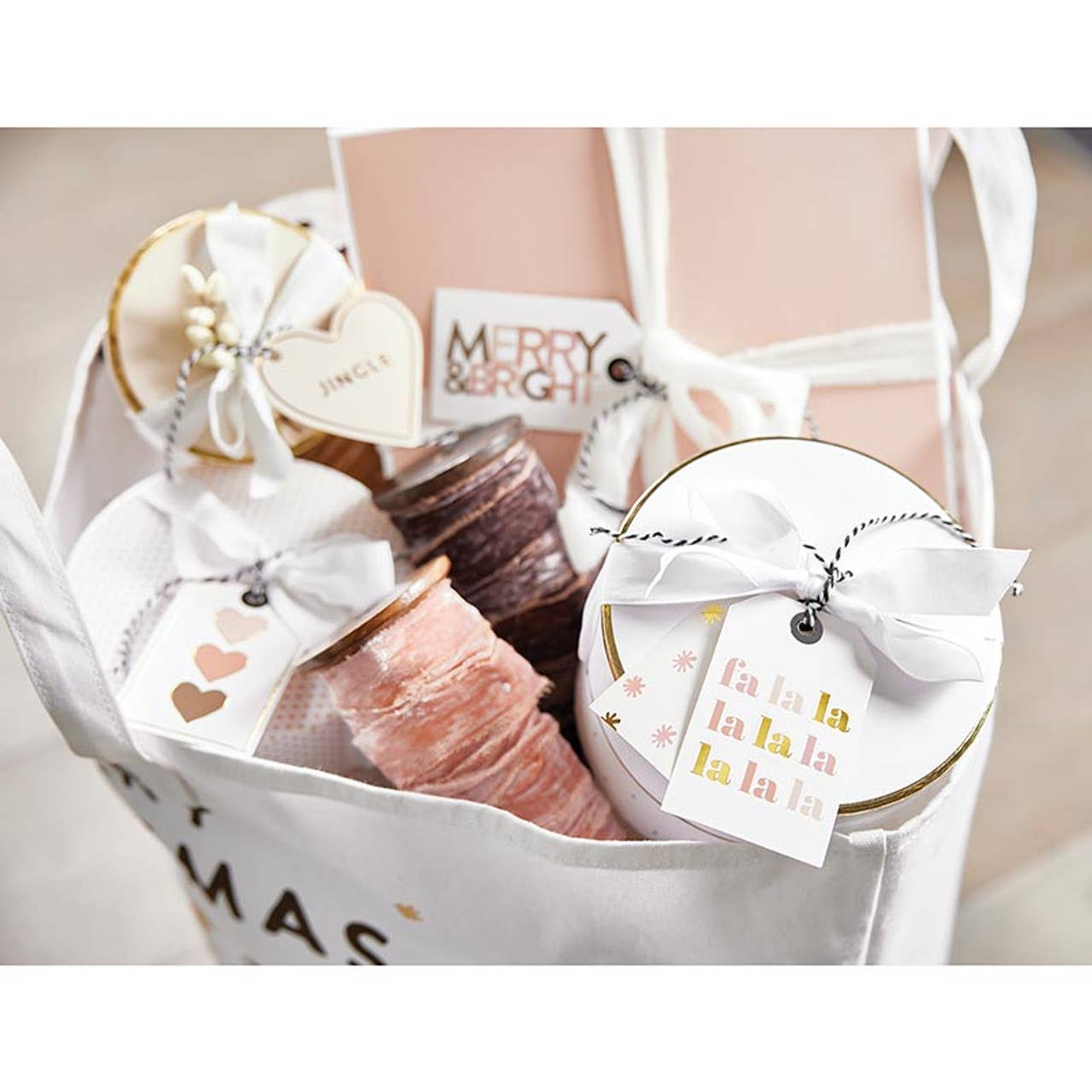 Santa Barbara Gift Tag Book - Merry & Bright