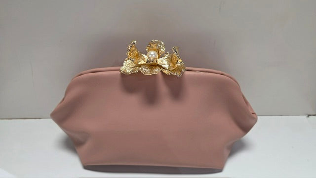 Inzi Nude Clutch w Magnolia Gold Topper w Pearl Center