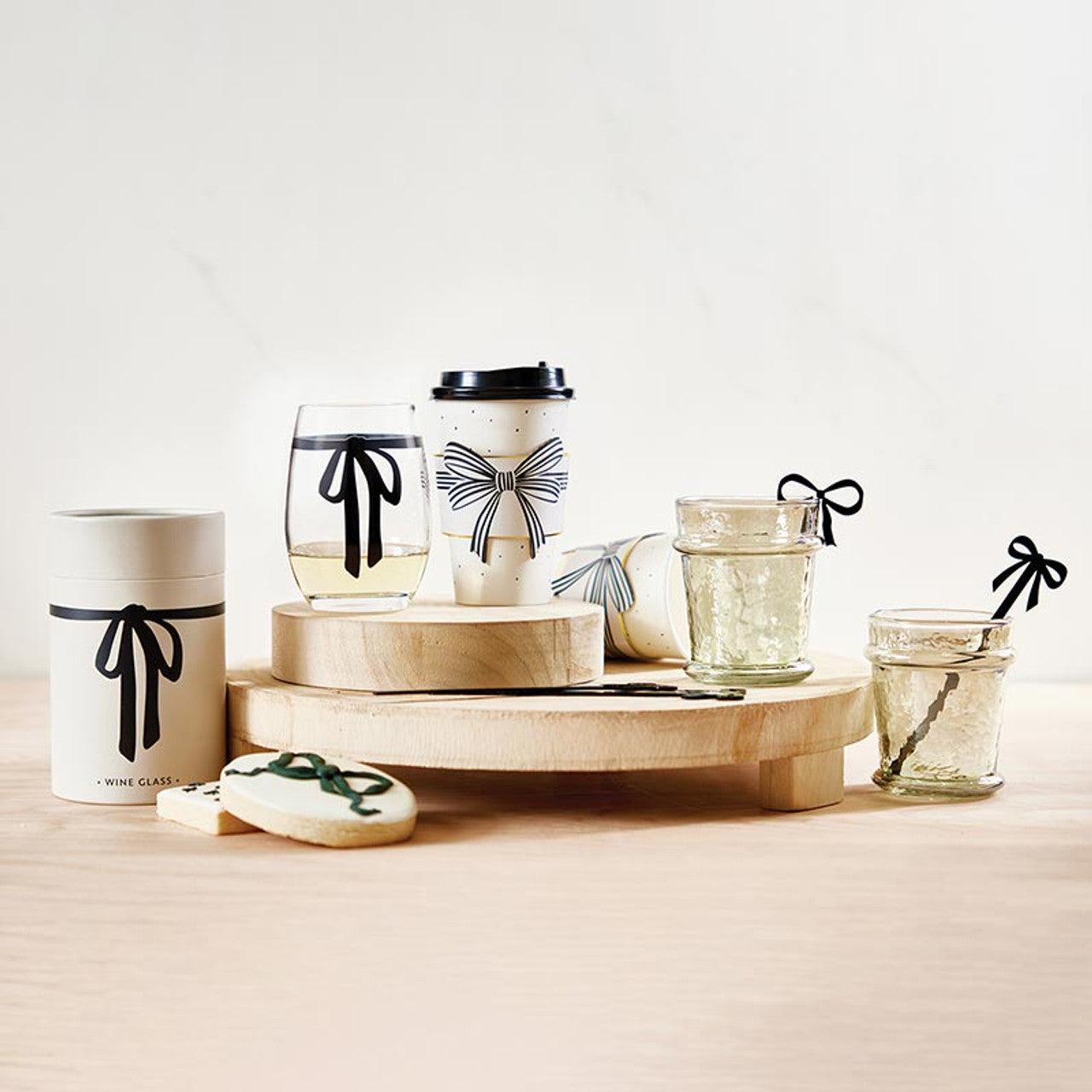 Santa Barbara Black Bow To-Go Cups