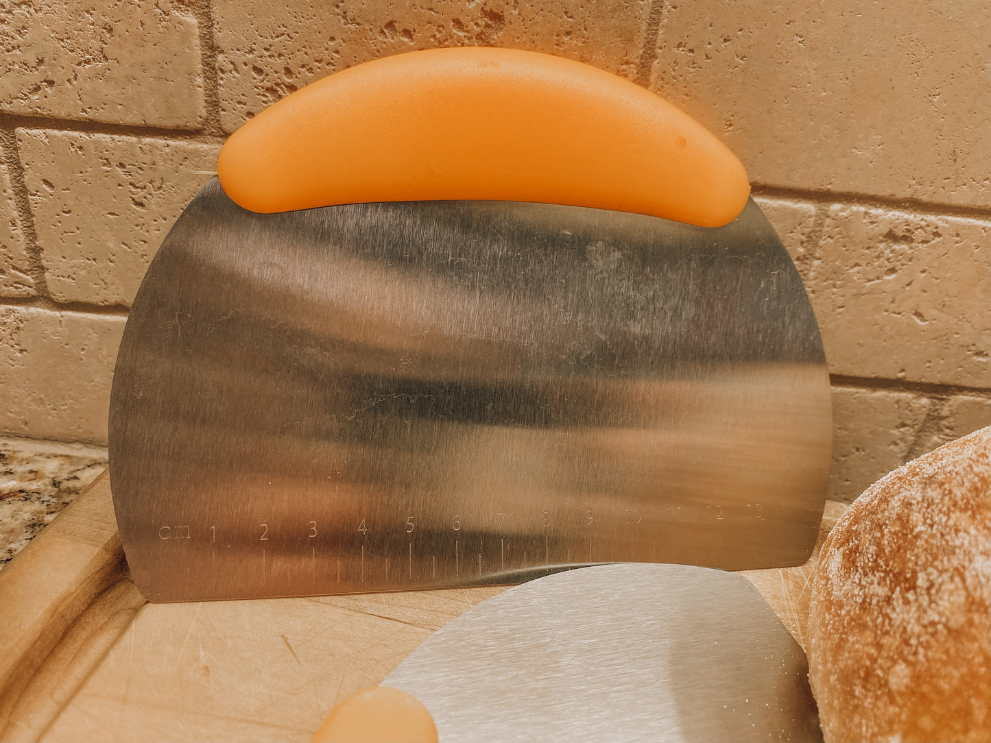 Onic Brands Metal Bench Scraper