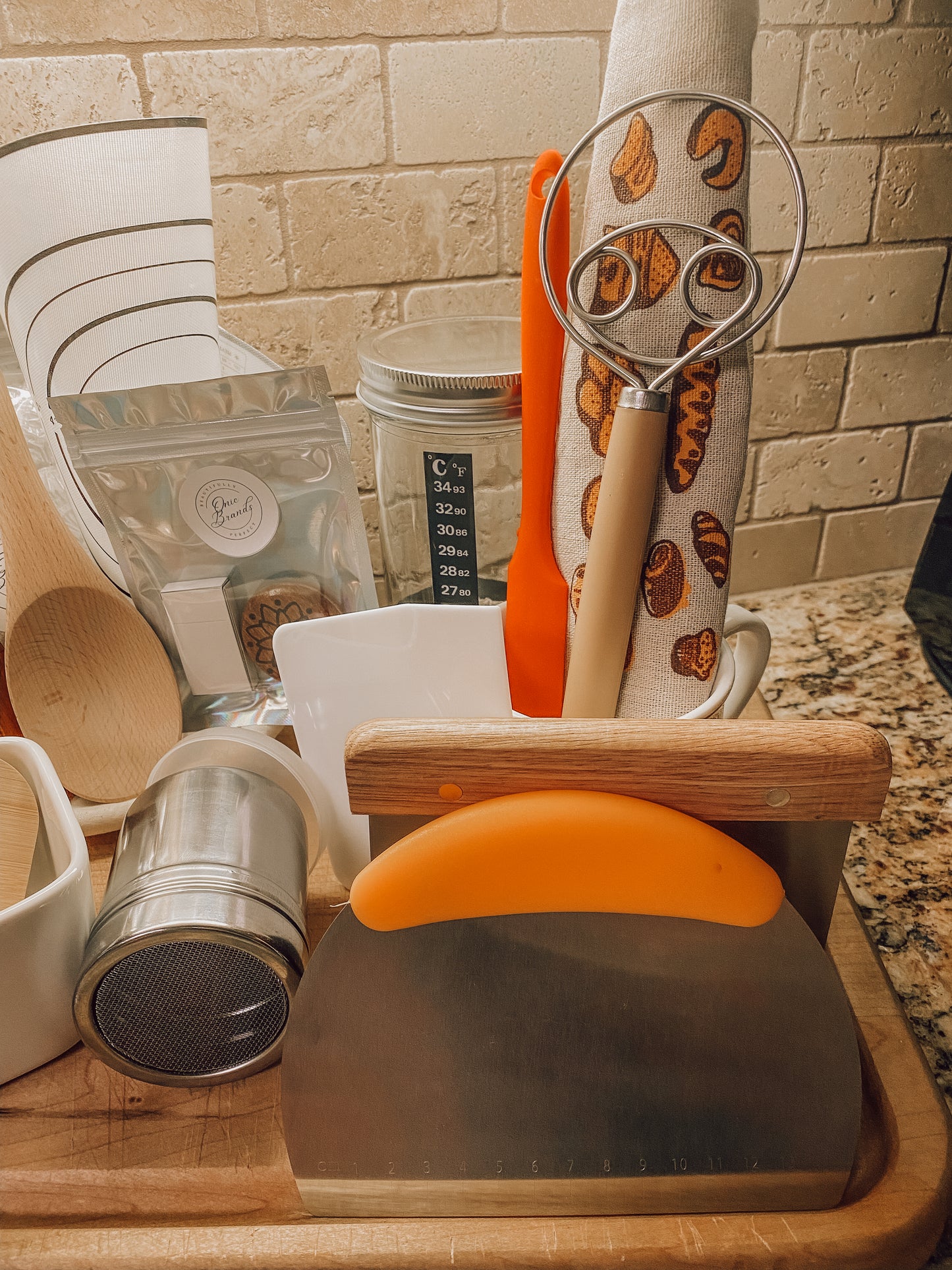 Onic Brands Starter Jar