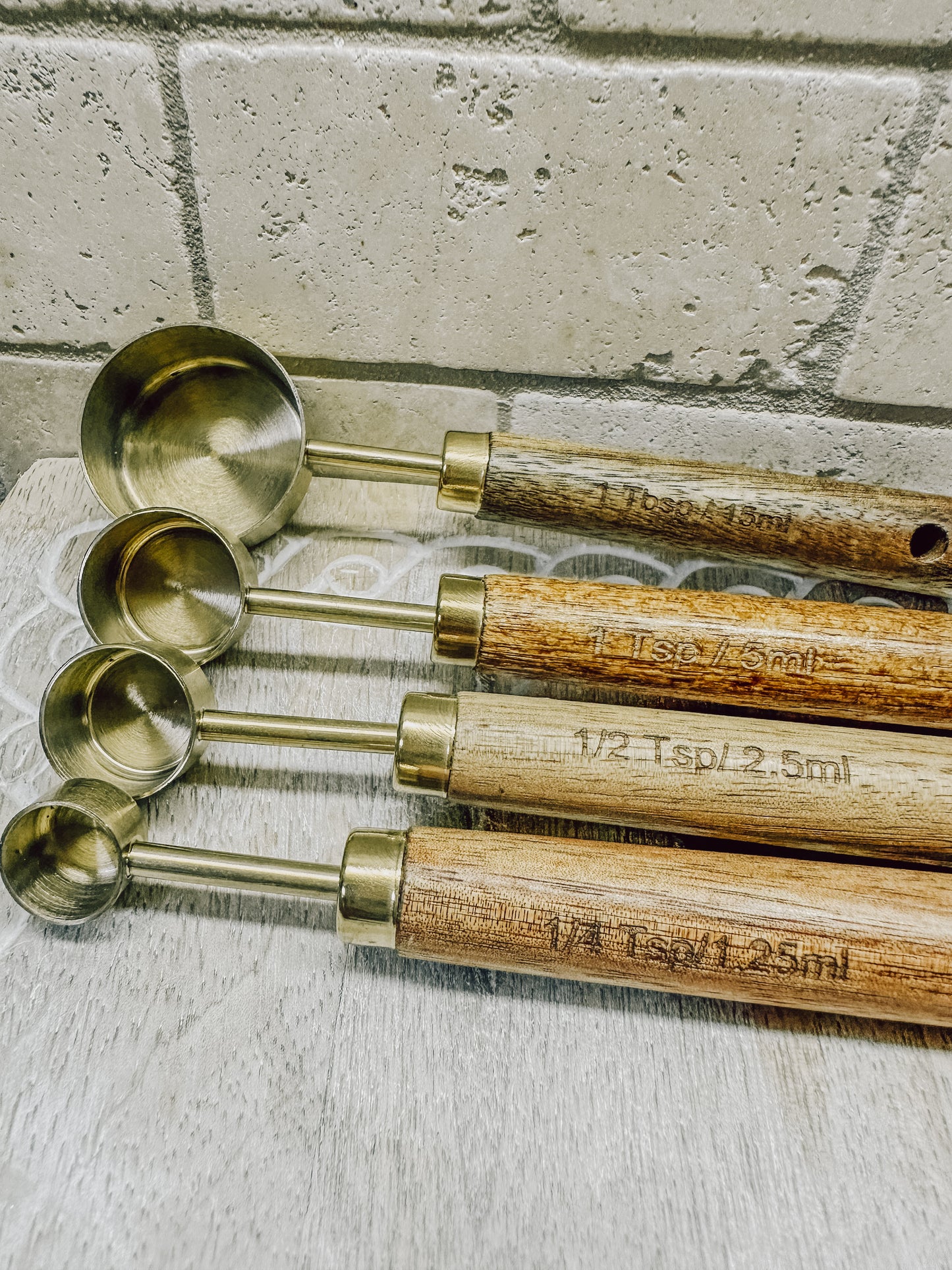 Onic Brands Acacia Wood and Stainless Steel Measuring Spoons