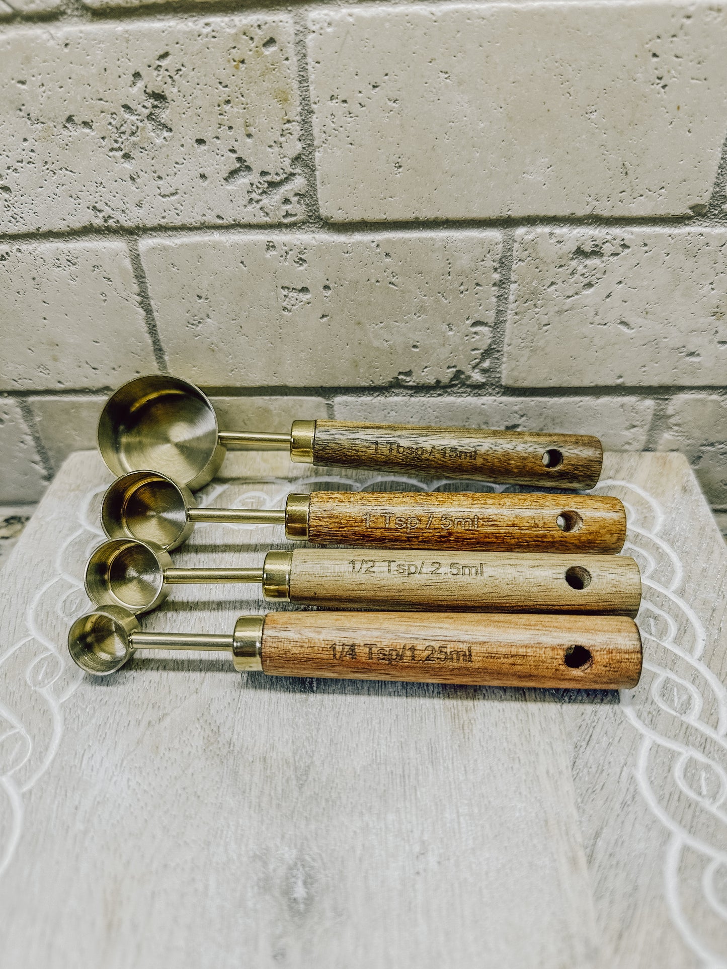 Onic Brands Acacia Wood and Stainless Steel Measuring Spoons