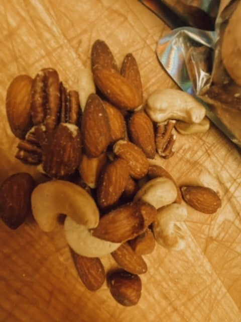 Onic Brands Roasted Mix Nuts