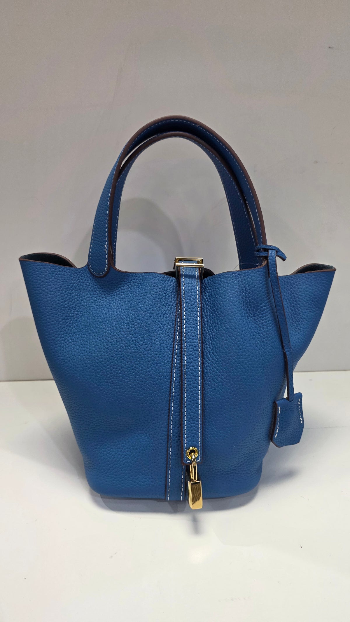 Inzi French Blue Leather Lock Bucket Tote
