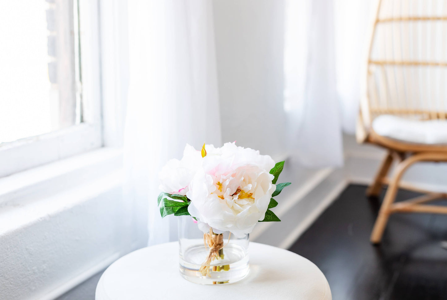 T& C Fresh Cut Peony in Glass Jar - CREAM