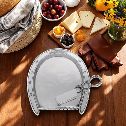 Horseshoe Plate with Server