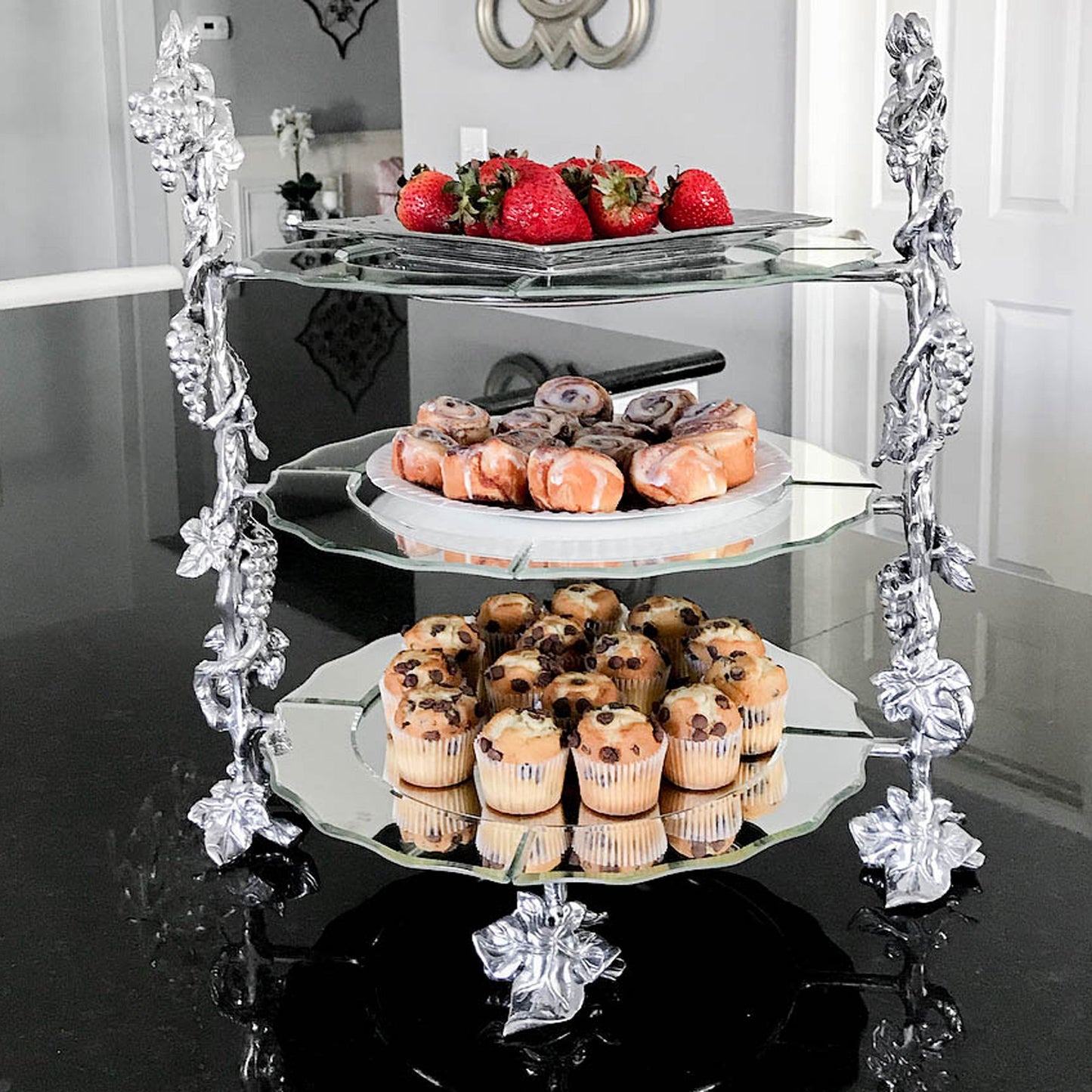 Grape Dinner Plate Caddy