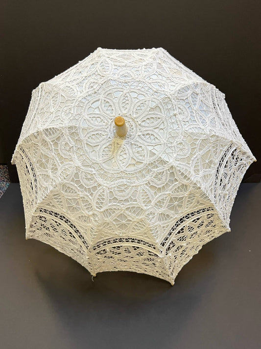 Peaking Handicraft All Battenburg Parasol - White
