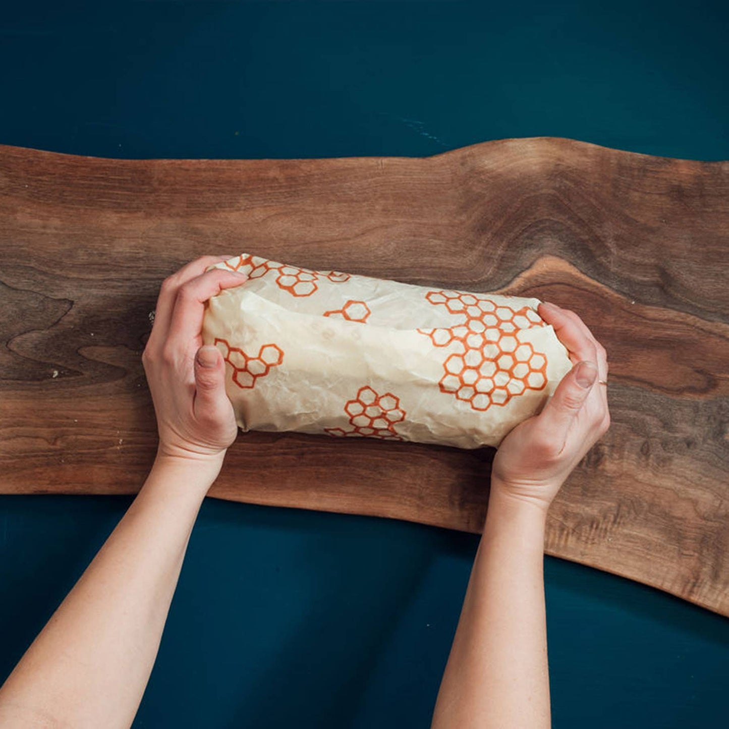 Bee’s Wrap® Bread Wrap - Honeycomb