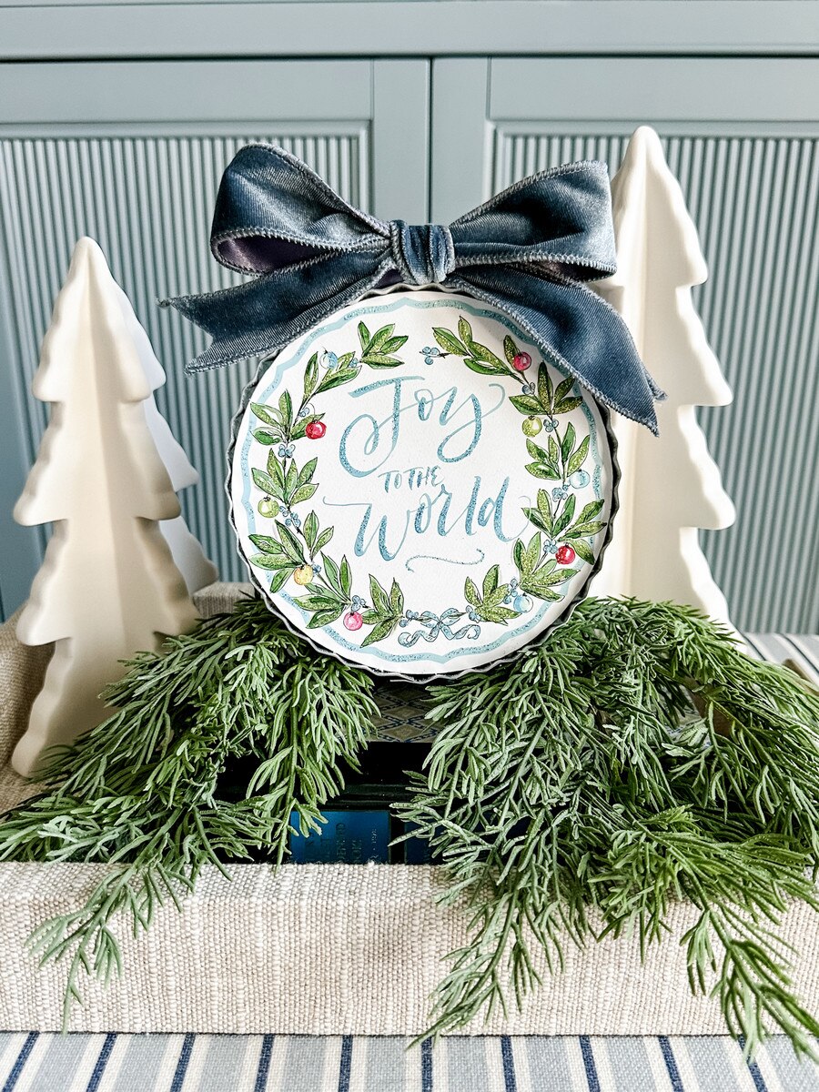 Round Top Mini Beck's Round Joy to the World