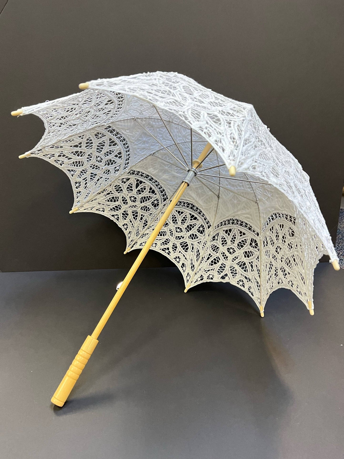 Peaking Handicraft All Battenburg Parasol - White