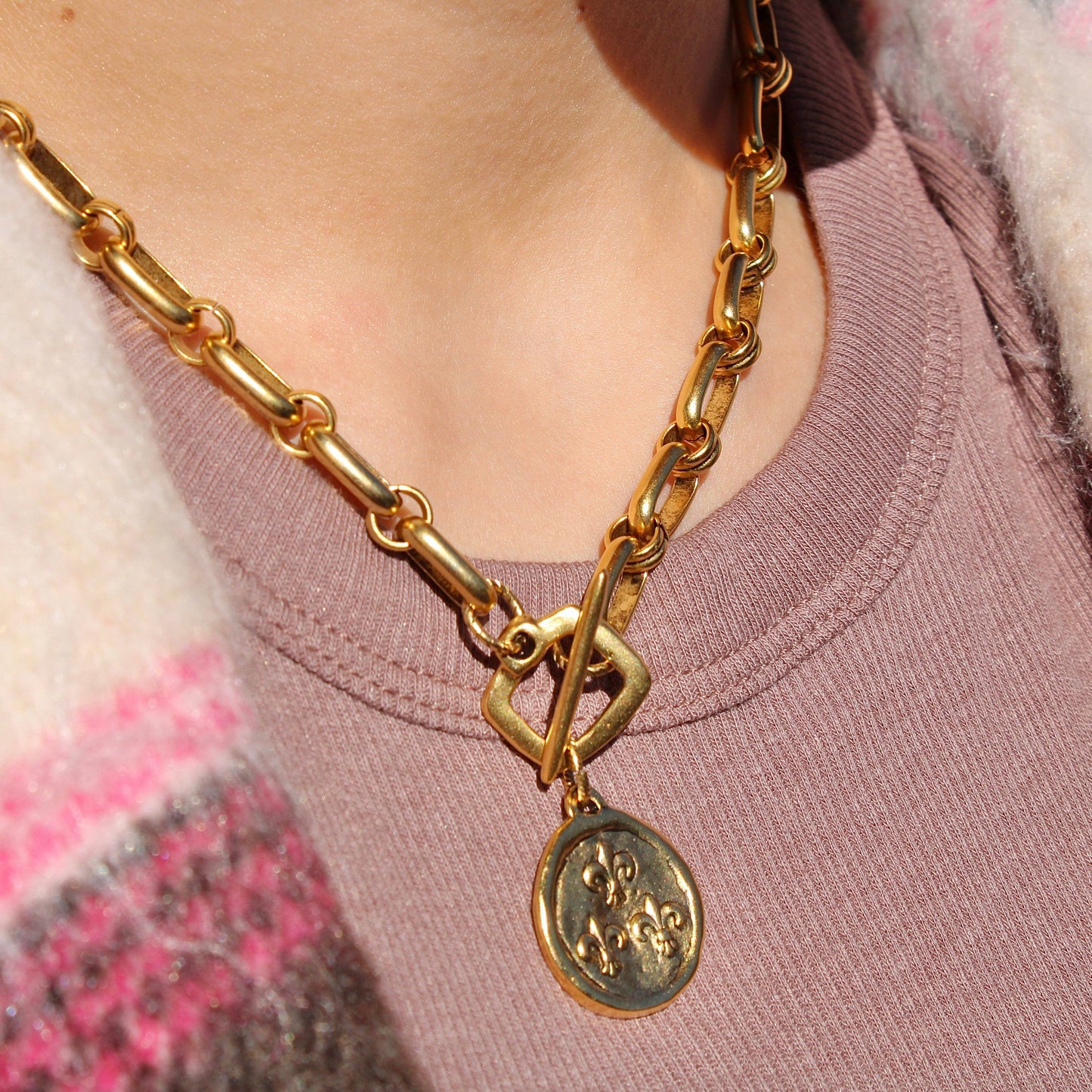 Vivian Grace Antiqued Gold Bee & Fleur de Lis Chunky Chain