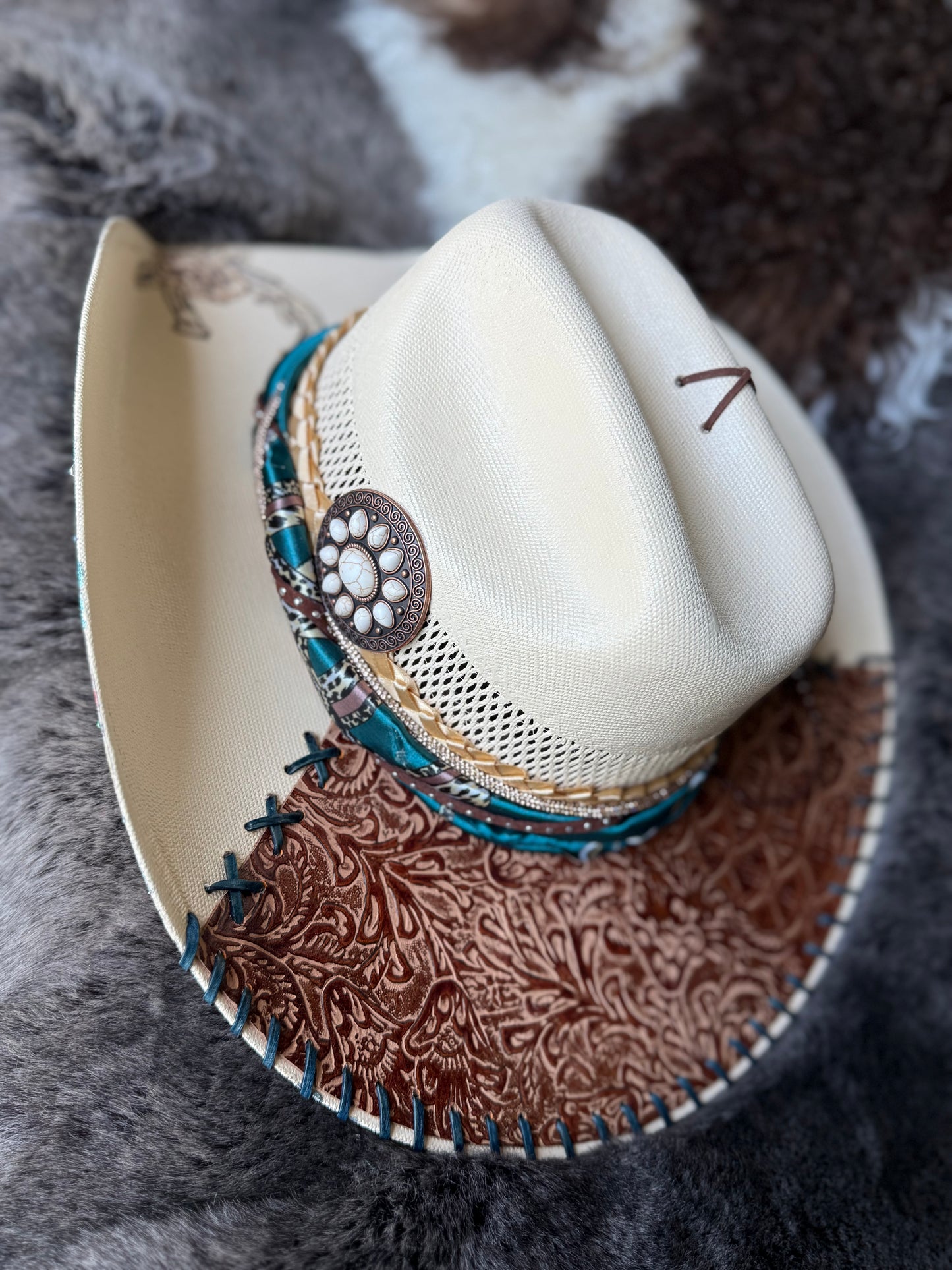 Annie’s Touch Straw Cowgirl Hat- The Teal Nomad