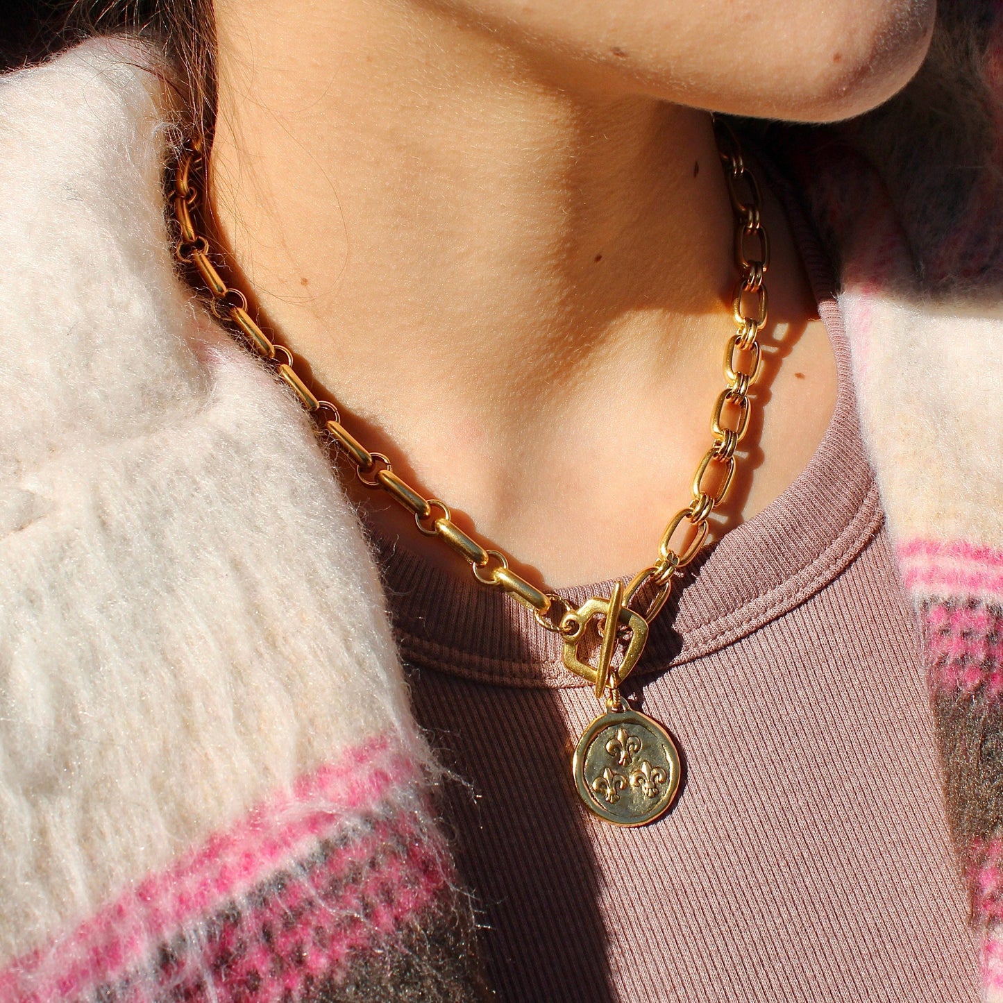 Vivian Grace Antiqued Gold Bee & Fleur de Lis Chunky Chain