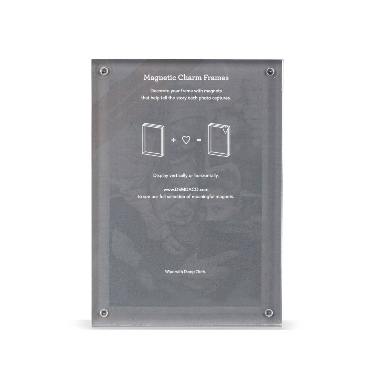 Demdaco's Acrylic Magnetic Frame - 4x6in
