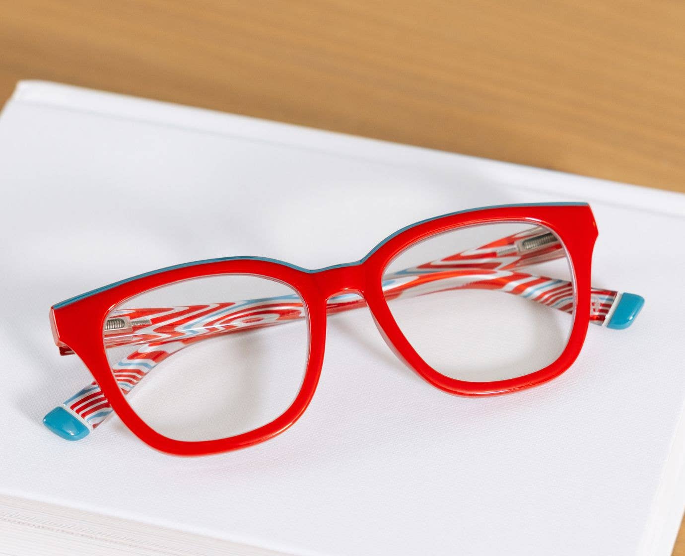 Peepers Trapeze (Blue Light)
