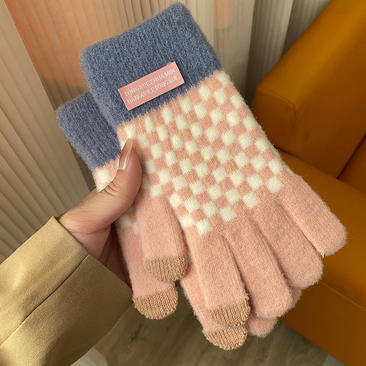 ACCITY Fashion Plaid Gloves – Thick Warm Touchscreen