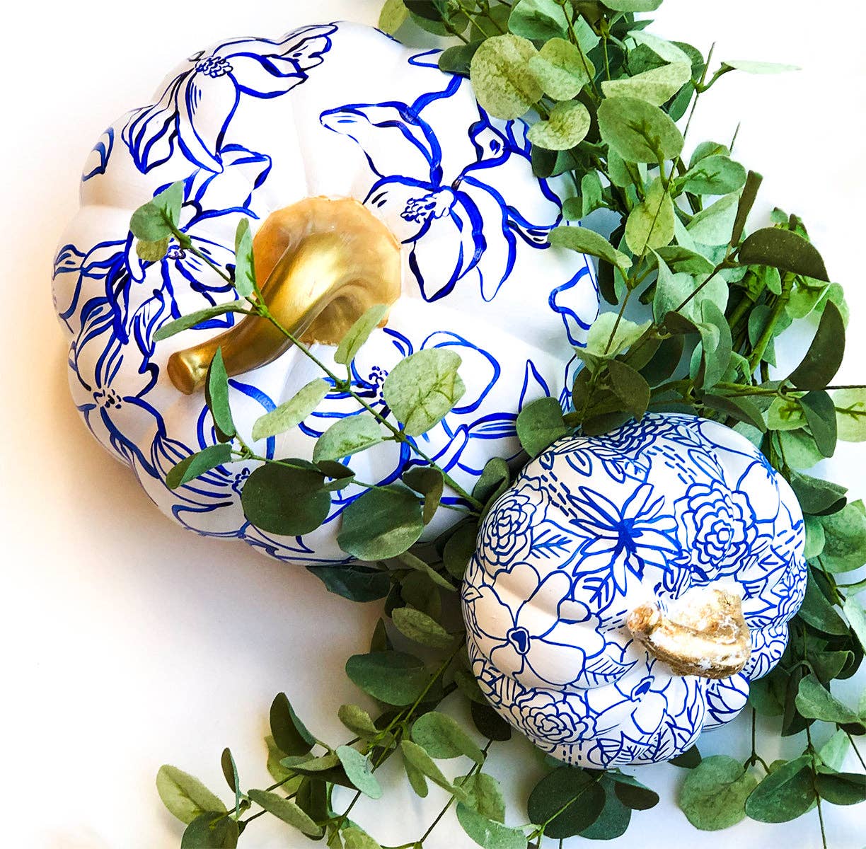 Jessica Reynolds Large Blue Magnolia Pumpkin
