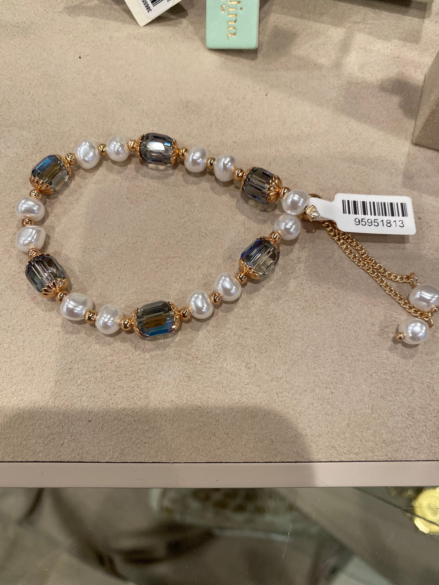 Smoky Glass/Pearl Adjustable Bracelet
