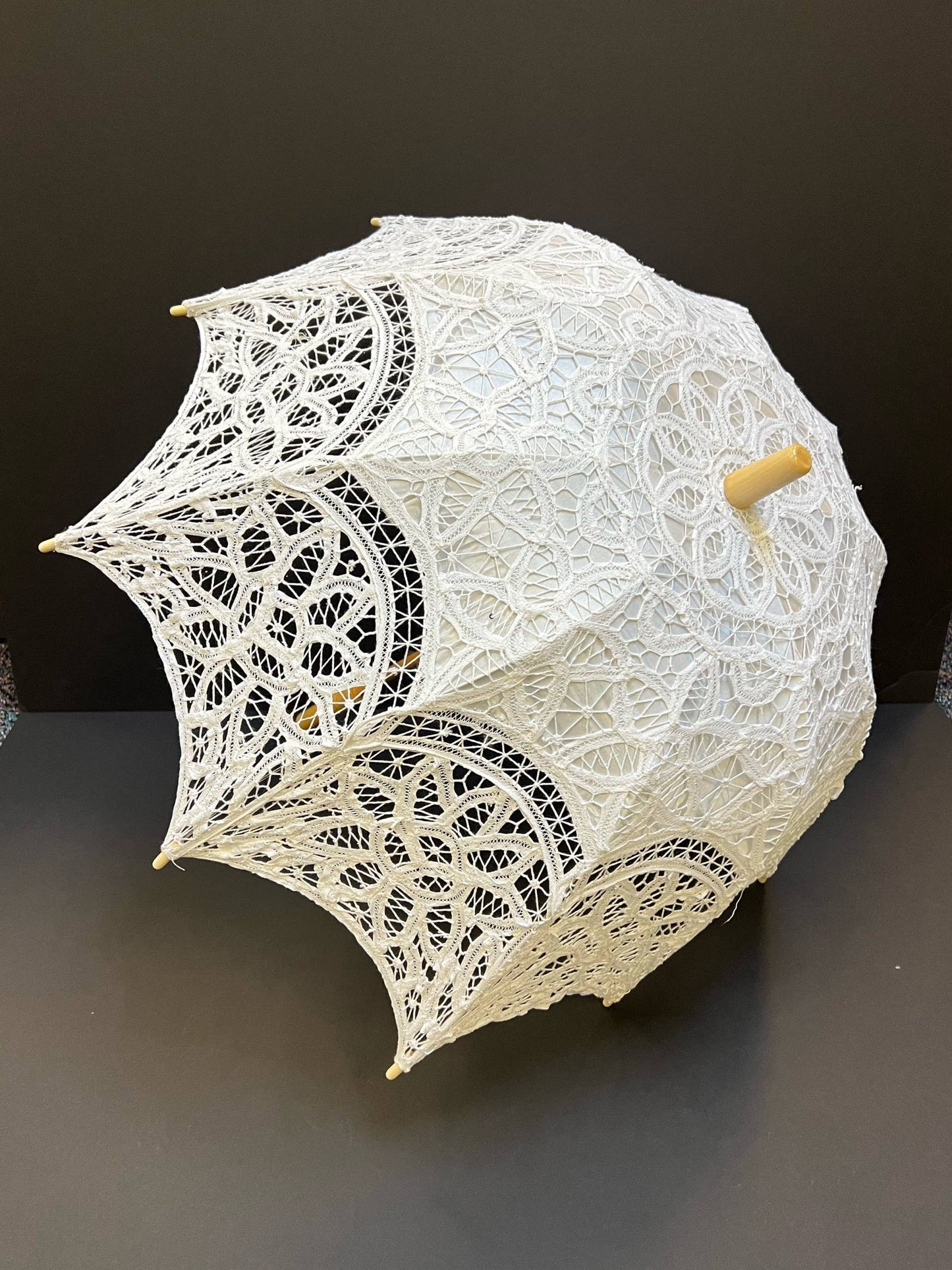Peaking Handicraft All Battenburg Parasol - White