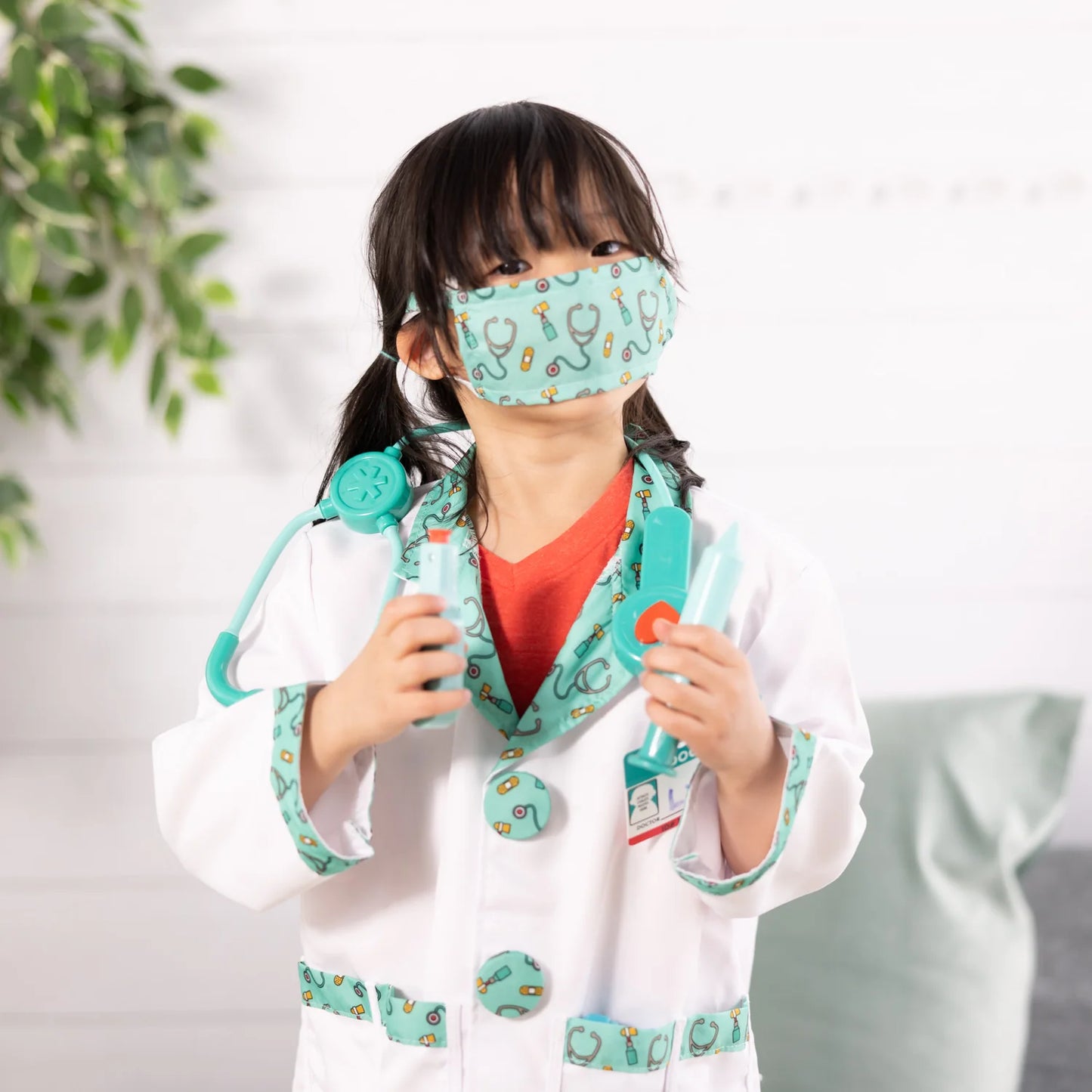 Melissa & Doug Role Play Costume Set/ Doctor