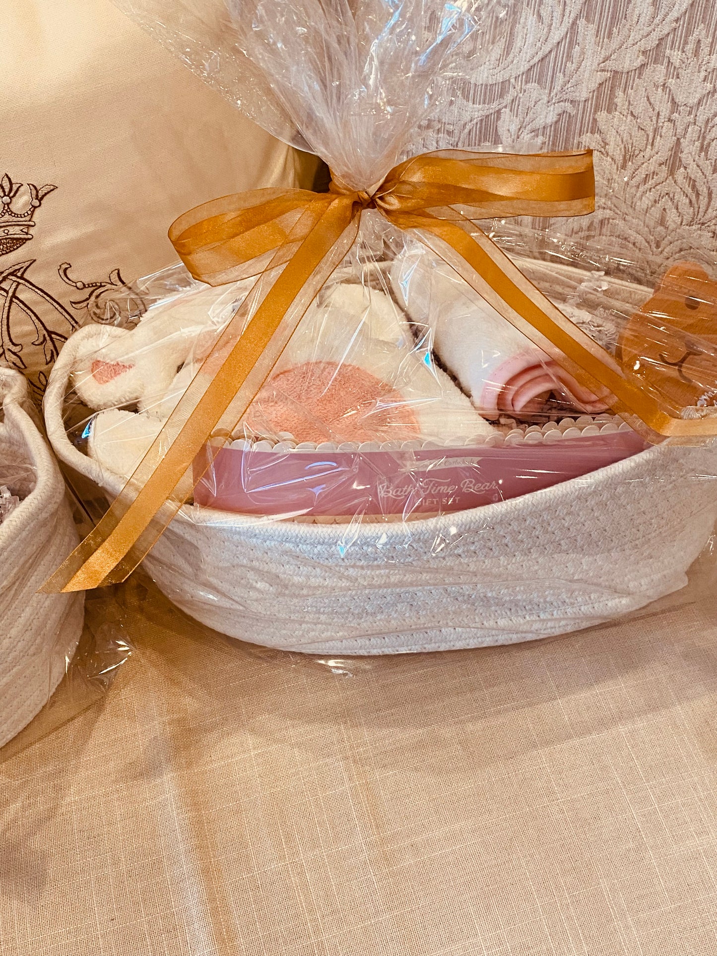 The Cuddle & Keep: Bear Bath Time Organizing Gift Set