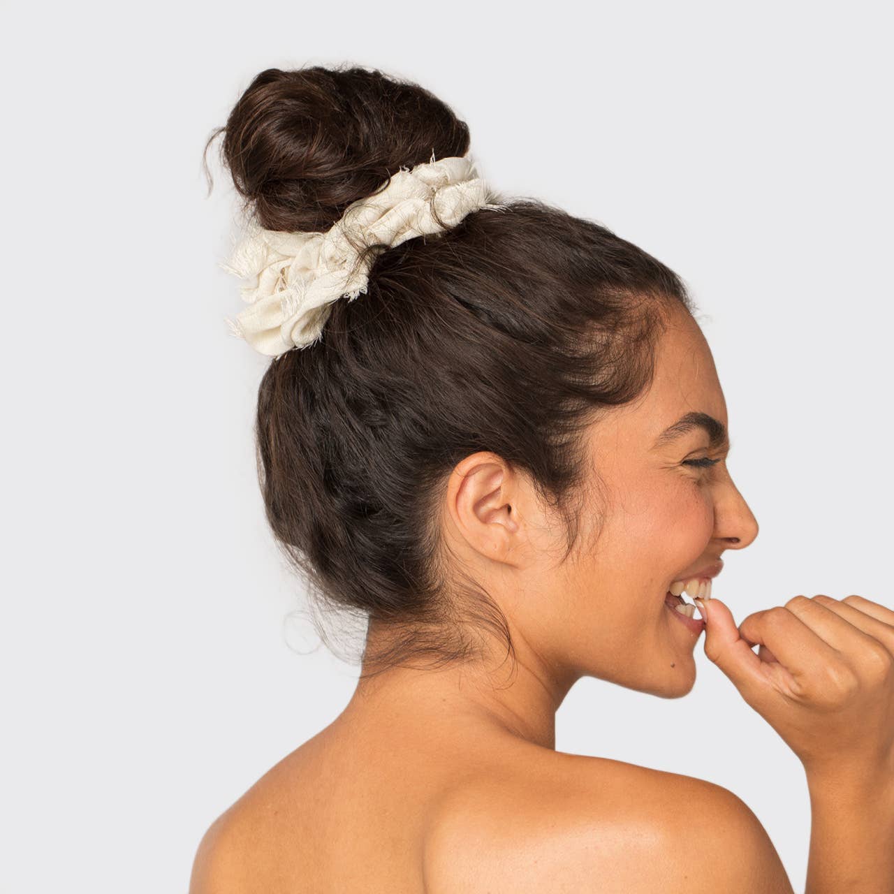 Kitsch Brunch Scrunchie - Frayed Linen