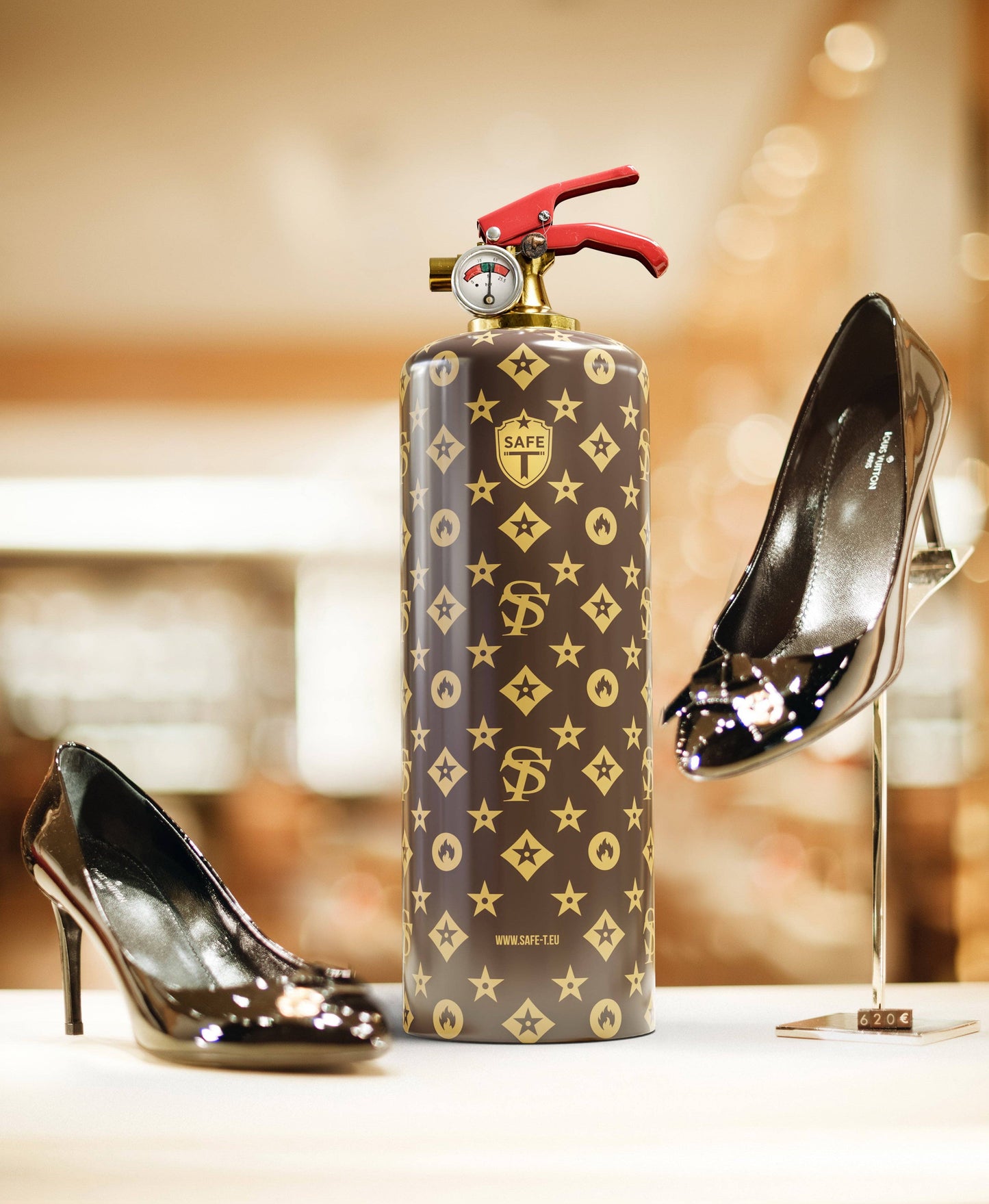 CHIC FIRE Safe-T Extinguisher: Classic Monogram Pattern (Louis)