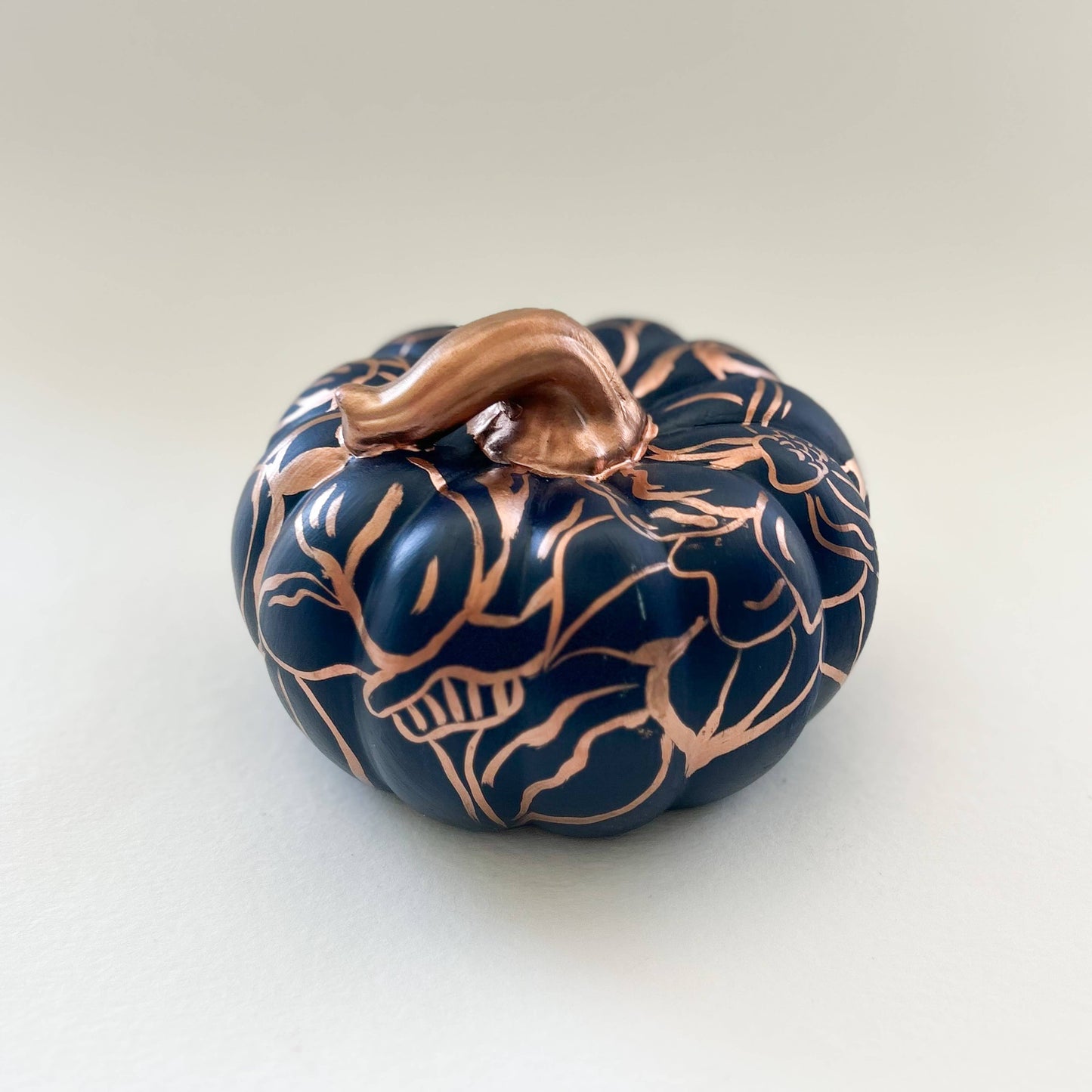 Jessica Reynolds Indigo and Copper Floral Pumpkin