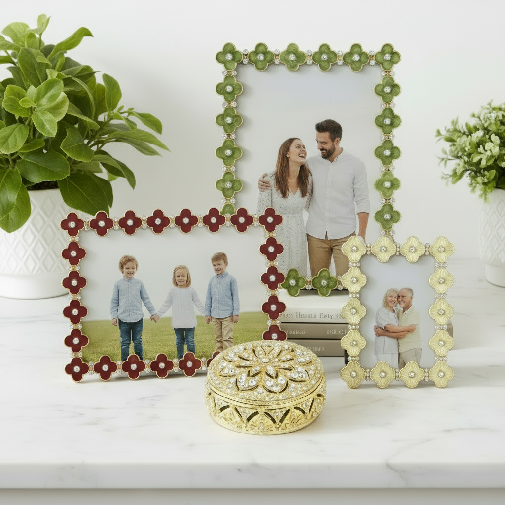 Olivia Riegel Clover Frame | Photo Frame | Gold Frames | Silver Frames