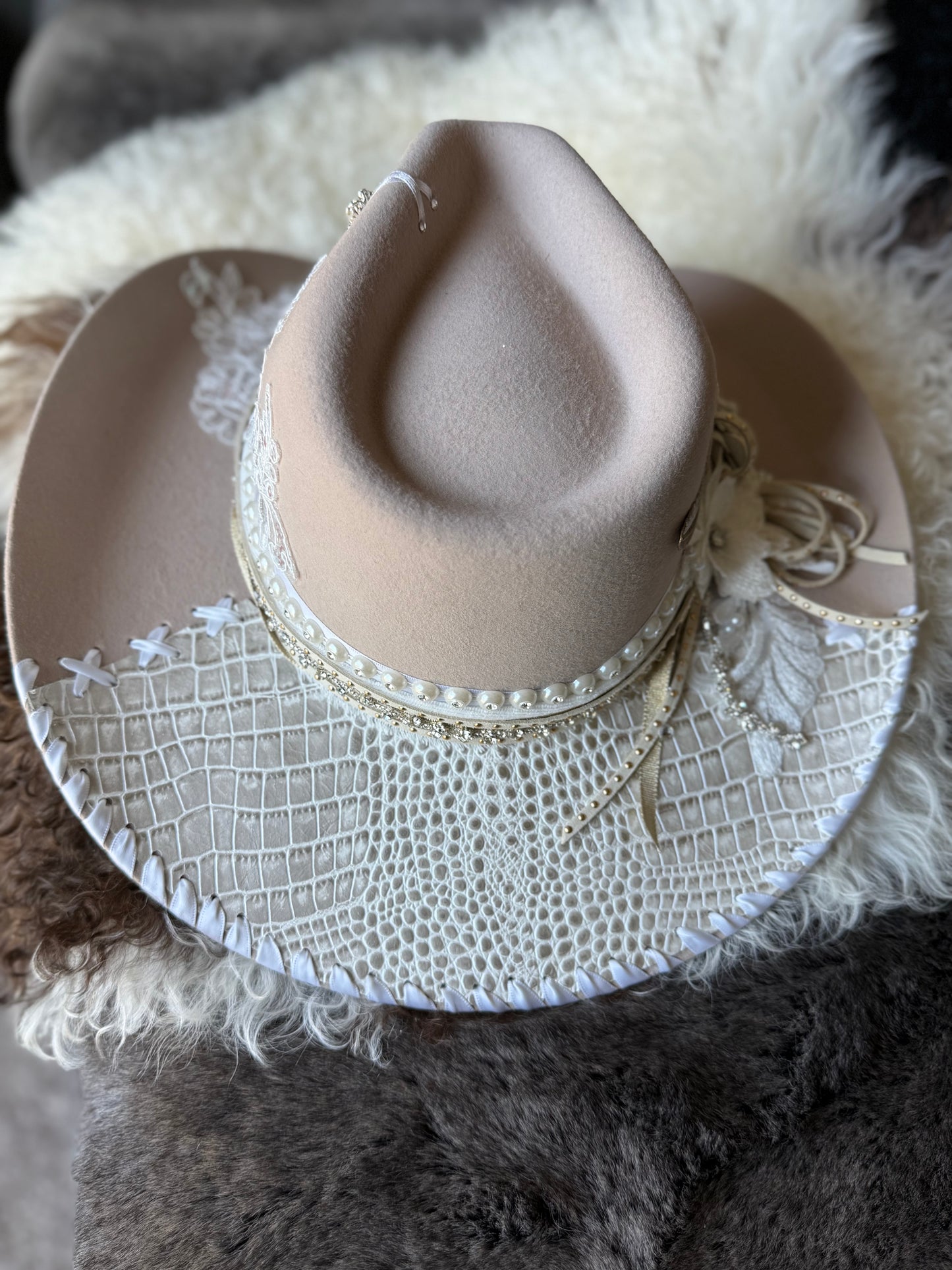 Annie’s Touch Felt Cowgirl Hat- Bridal Collection