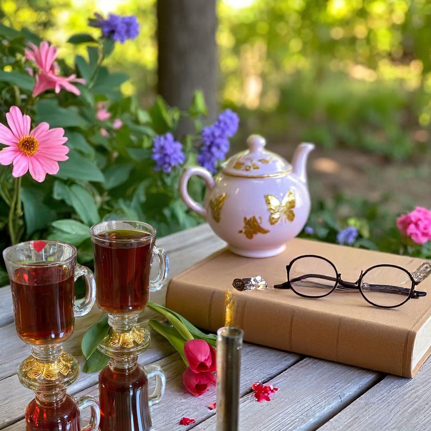 Butterfly 24 Gold Plated Glass Mug