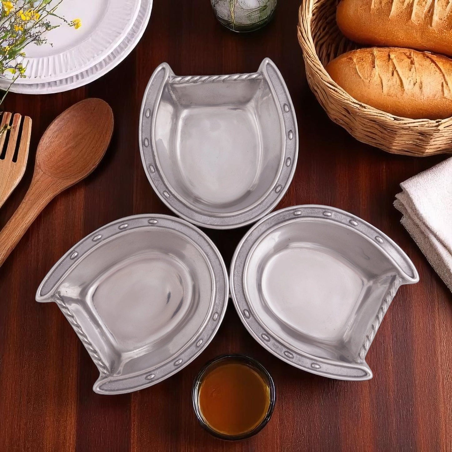 Horseshoe 3-Bowl Bowl