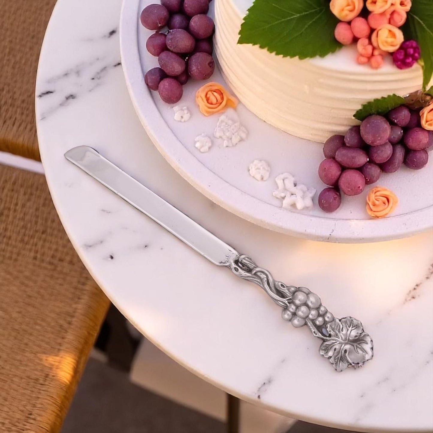 Grape Cake Knife