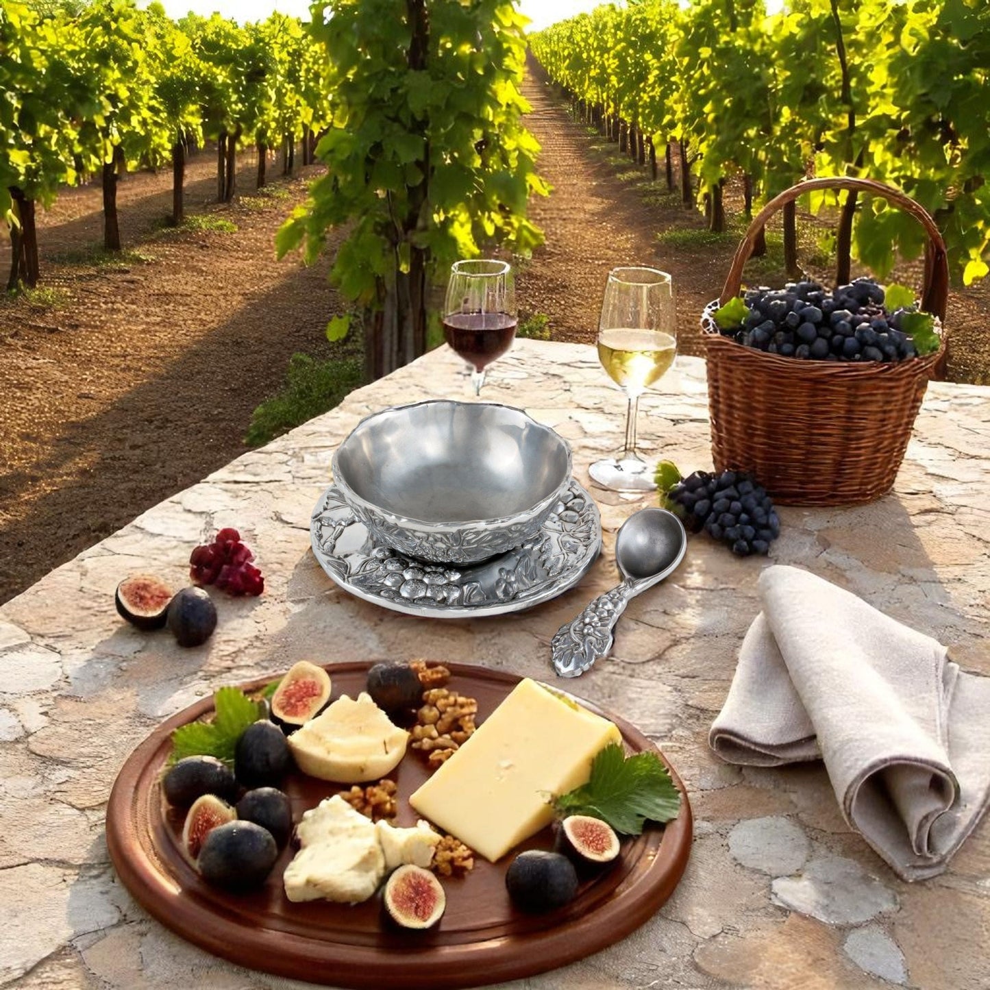 Grape Condiment Server