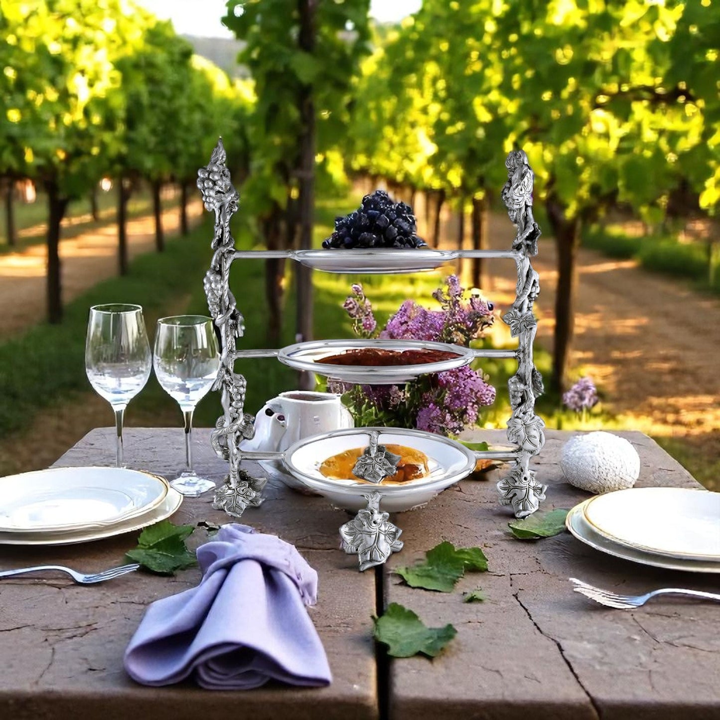 Grape Dinner Plate Caddy