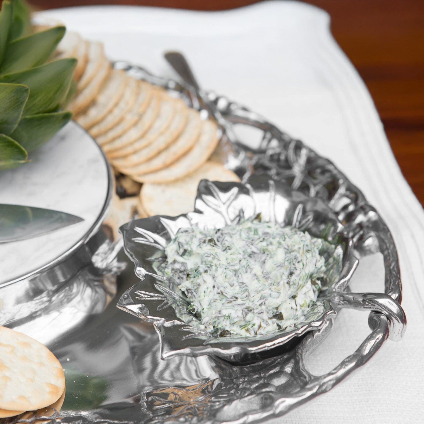 Grape Tray Entertainment Set 5