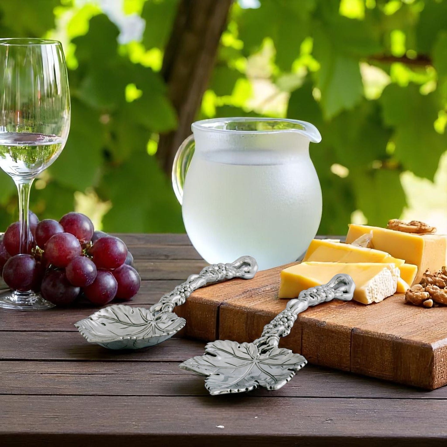 Grapevine Serving Set