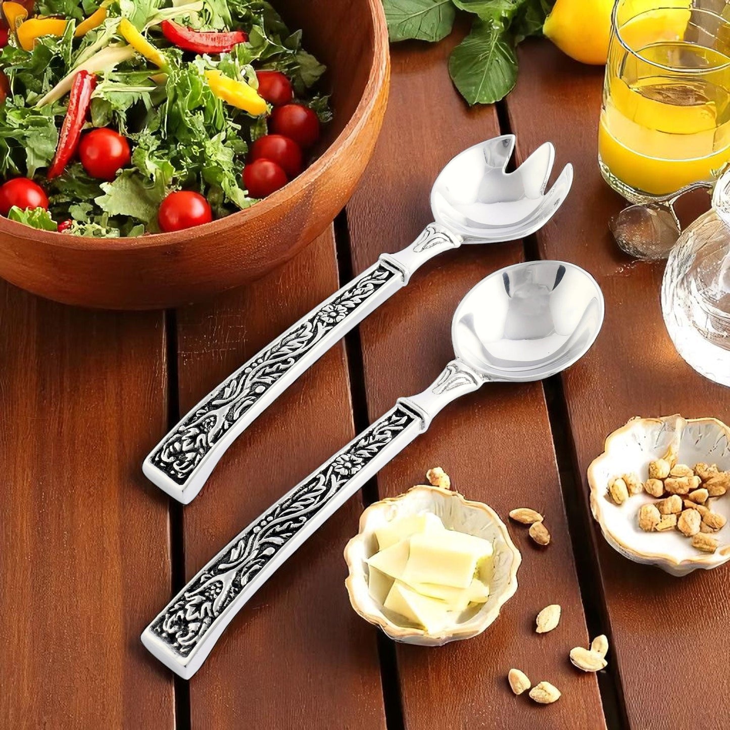 Concho Pattern Serving Set