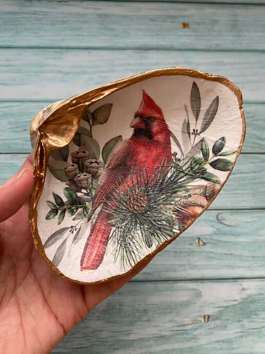 Serenity Shells - Christmas Cardinal Shell