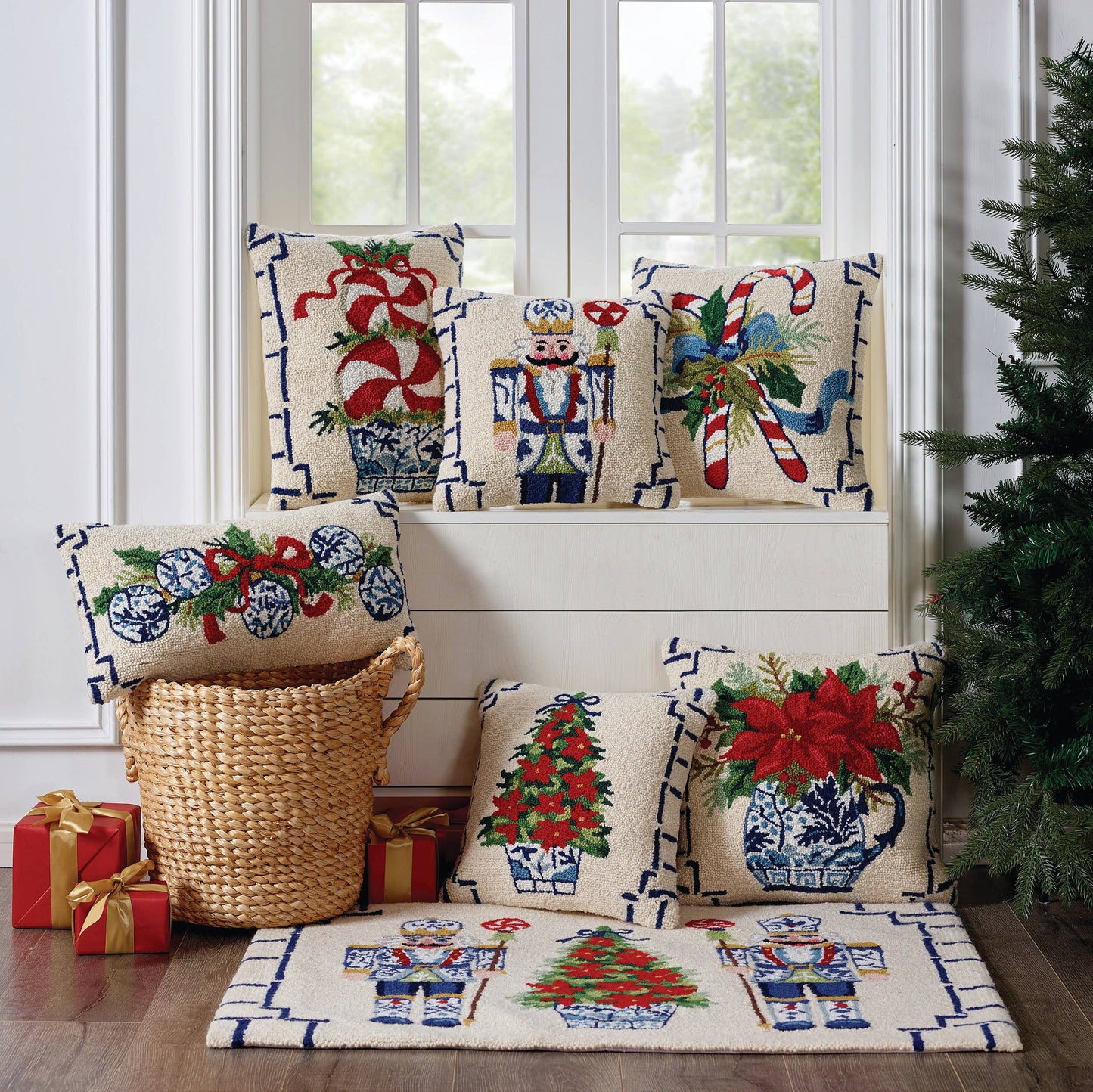 Peking Handicraft Chinoiserie Ornaments Hook Pillow