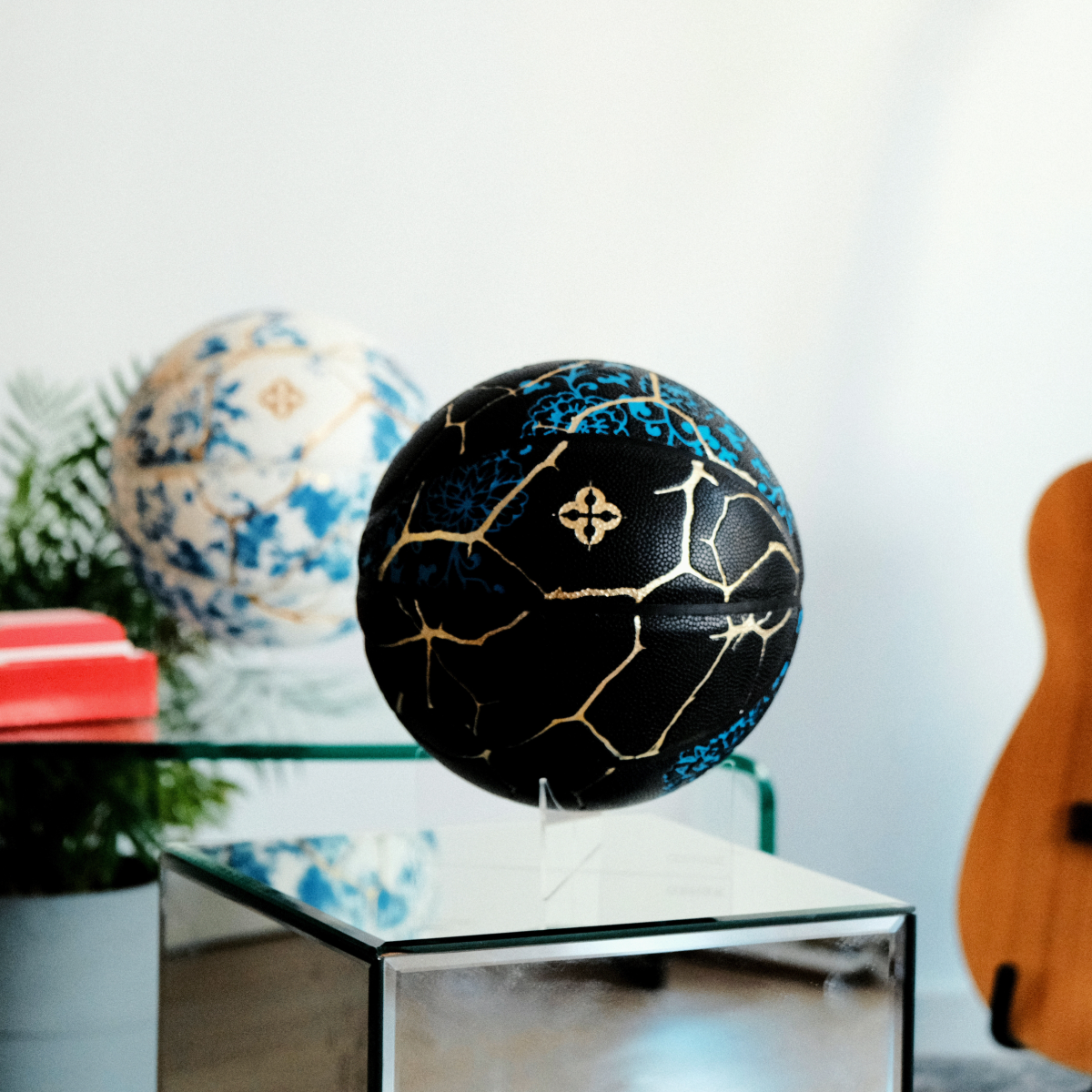 Comrade Berlin Dark Kintsugi Gameball