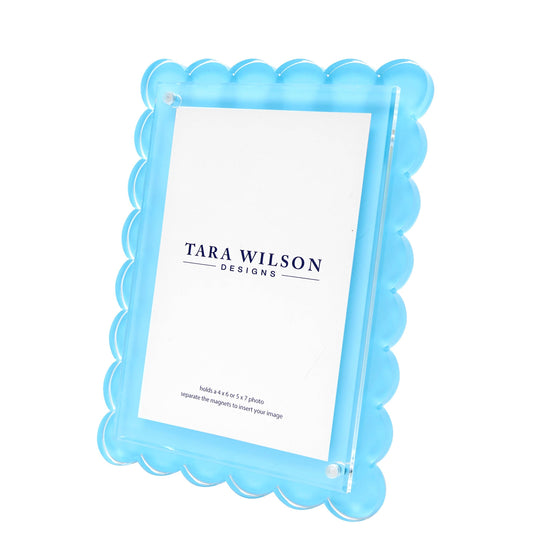 Tara Wilson SCALLOP FRAME - PASTEL BLUE