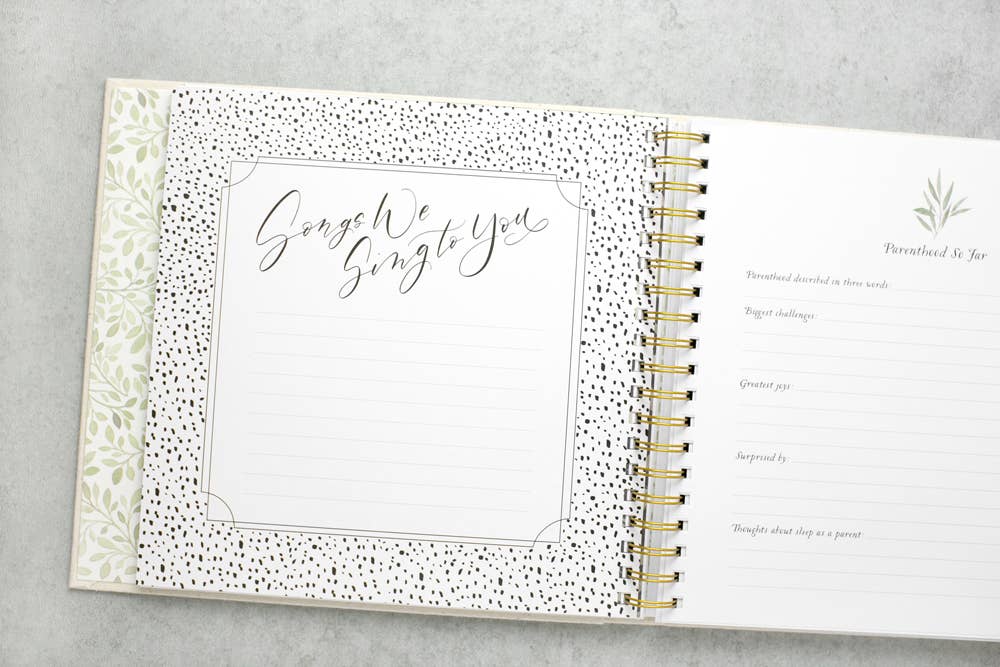 Paige Tate & Co. As You Grow: A Modern Memory Book for Baby (New Mom)