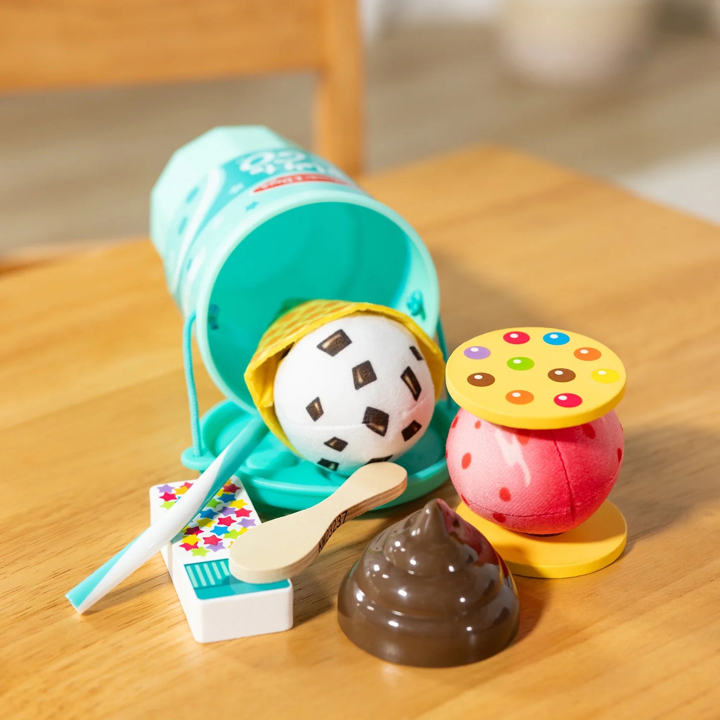 Melissa & Doug Play to Go Play Set