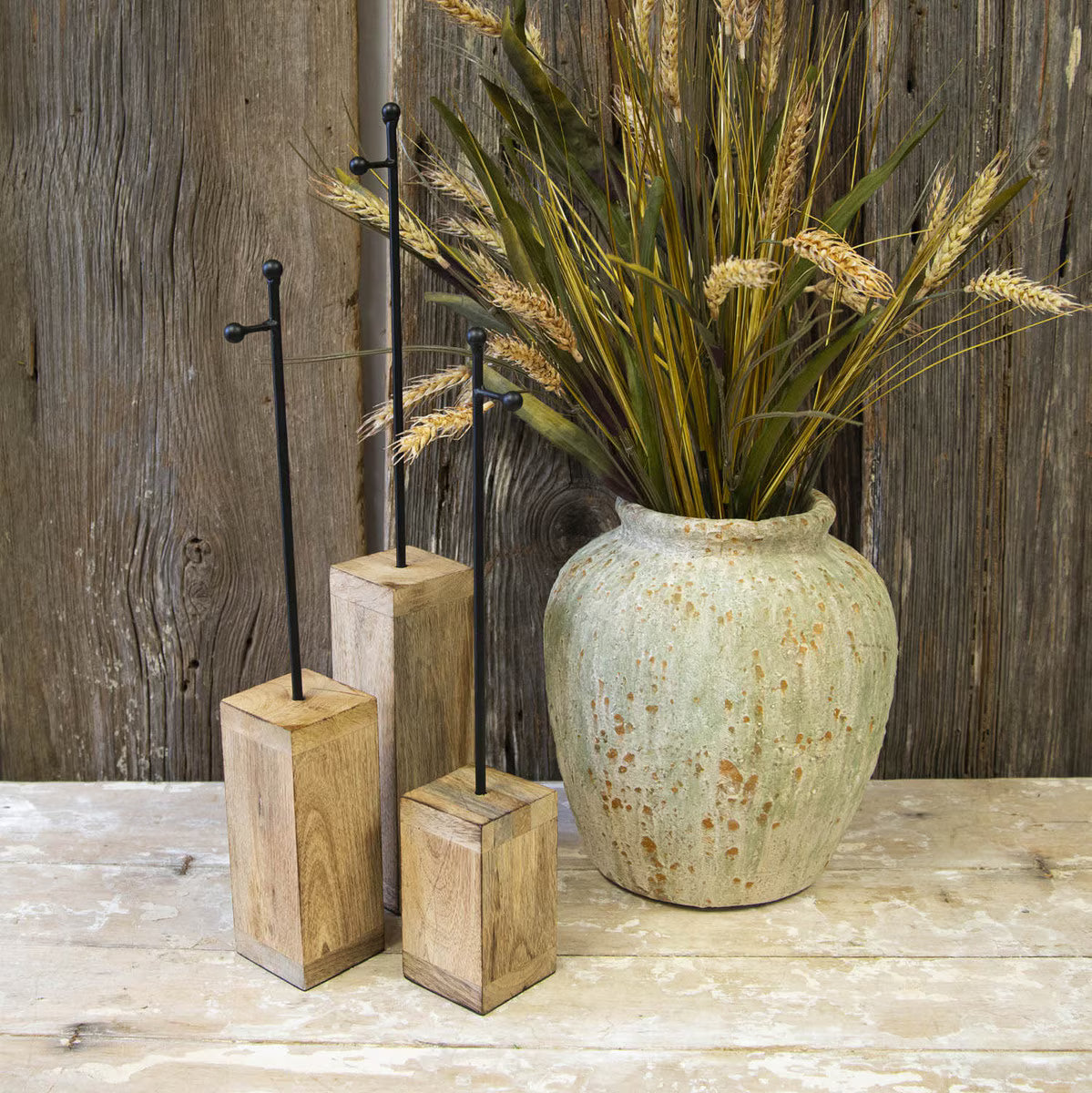 Round Top Mini Gallery & Charm Stakes (Black/Rust)