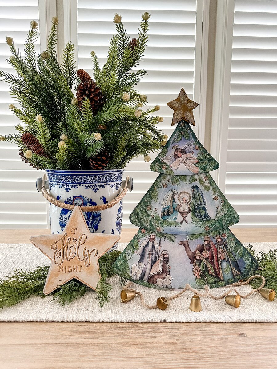 Round Top Nativity Tree