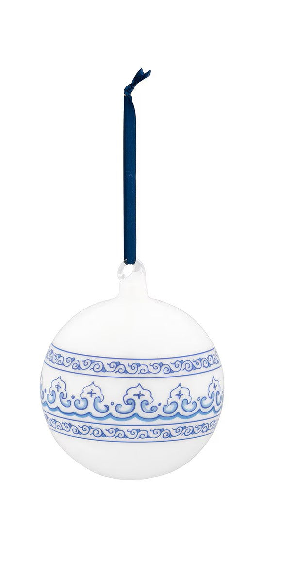 Park Hill Chinoiserie White Ginko/Arrows Glass Ball Ornament