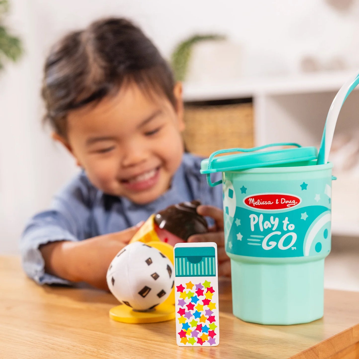 Melissa & Doug Play to Go Play Set
